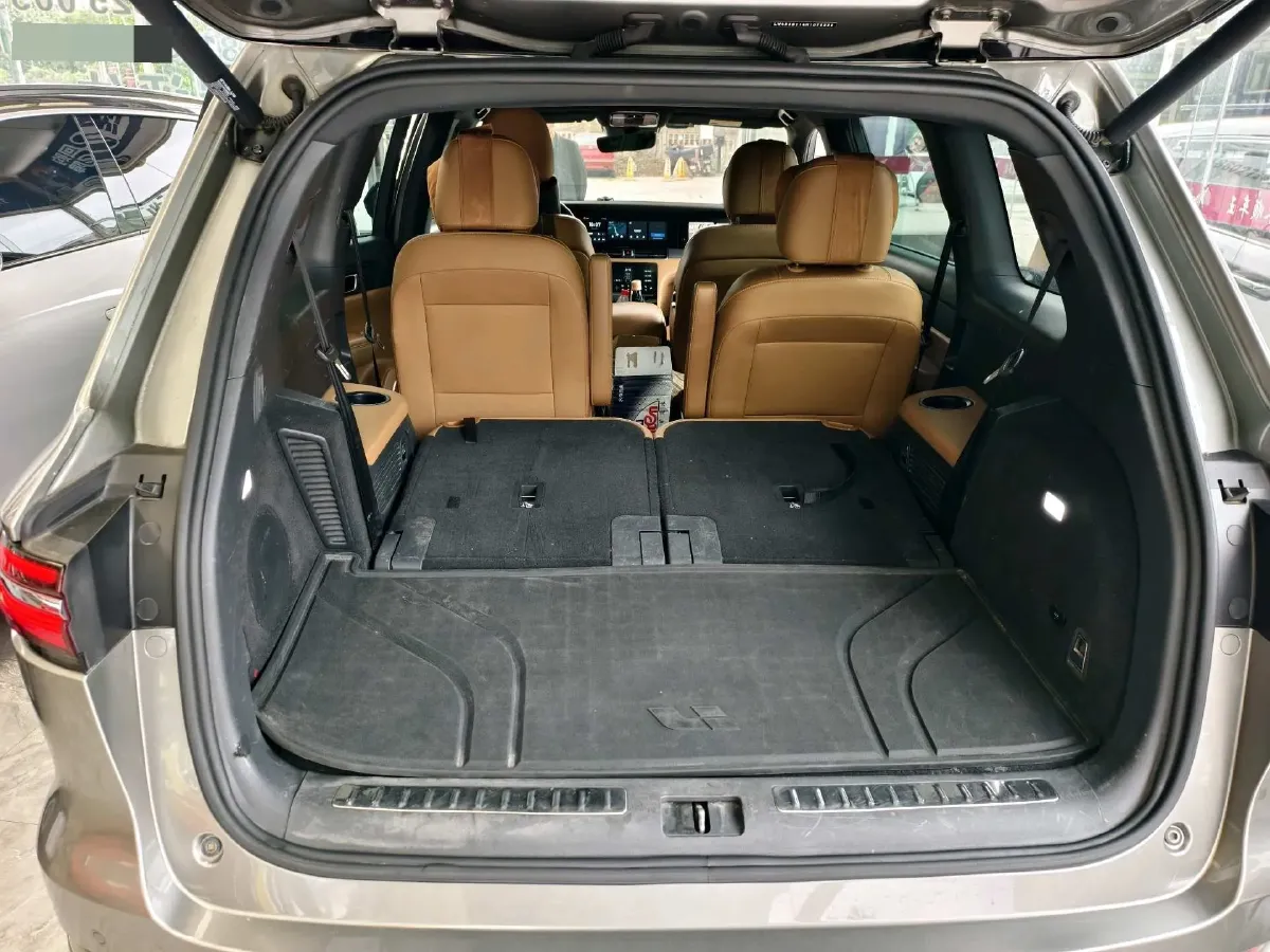 2021 Li ONE Range Extended 131HP REEV 40.5KWH,autocango,china used car exporter,china ev exporter,chinese used car exporter,chinese used ev exporter