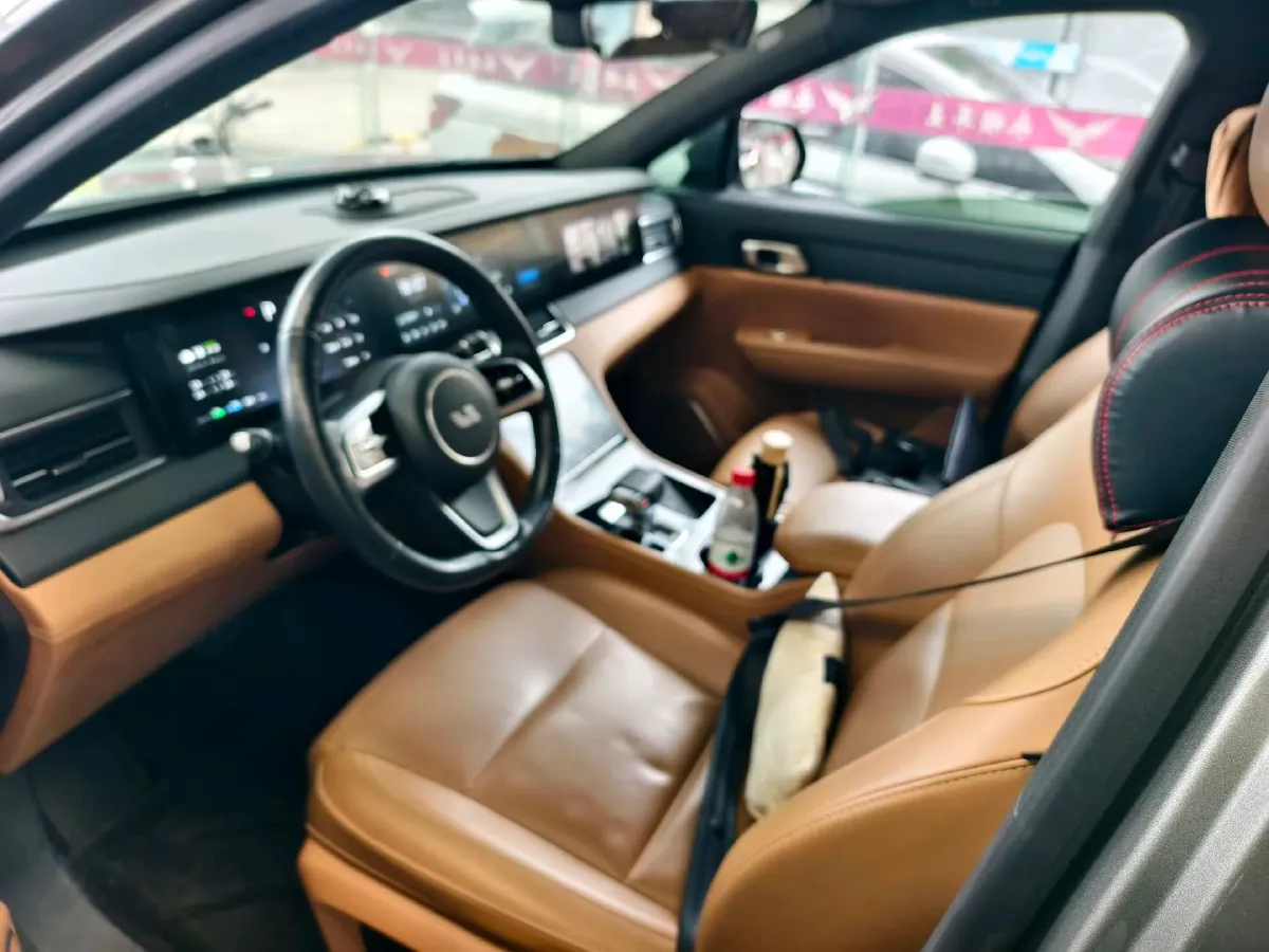 2021 Li ONE Range Extended 131HP REEV 40.5KWH,autocango,china used car exporter,china ev exporter,chinese used car exporter,chinese used ev exporter