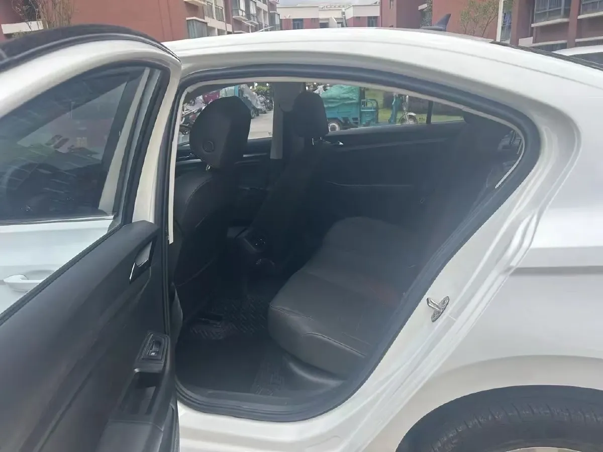 2019 Volkswagen Bora 1.5L 112HP L4 6AT,autocango,china used car exporter,china ev exporter,chinese used car exporter,chinese used ev exporter