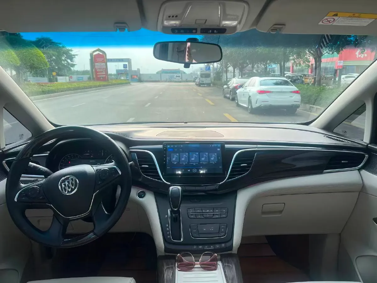 2018 Buick GL8 2.0T 260HP L4 6AT,autocango,china used car exporter,china ev exporter,chinese used car exporter,chinese used ev exporter