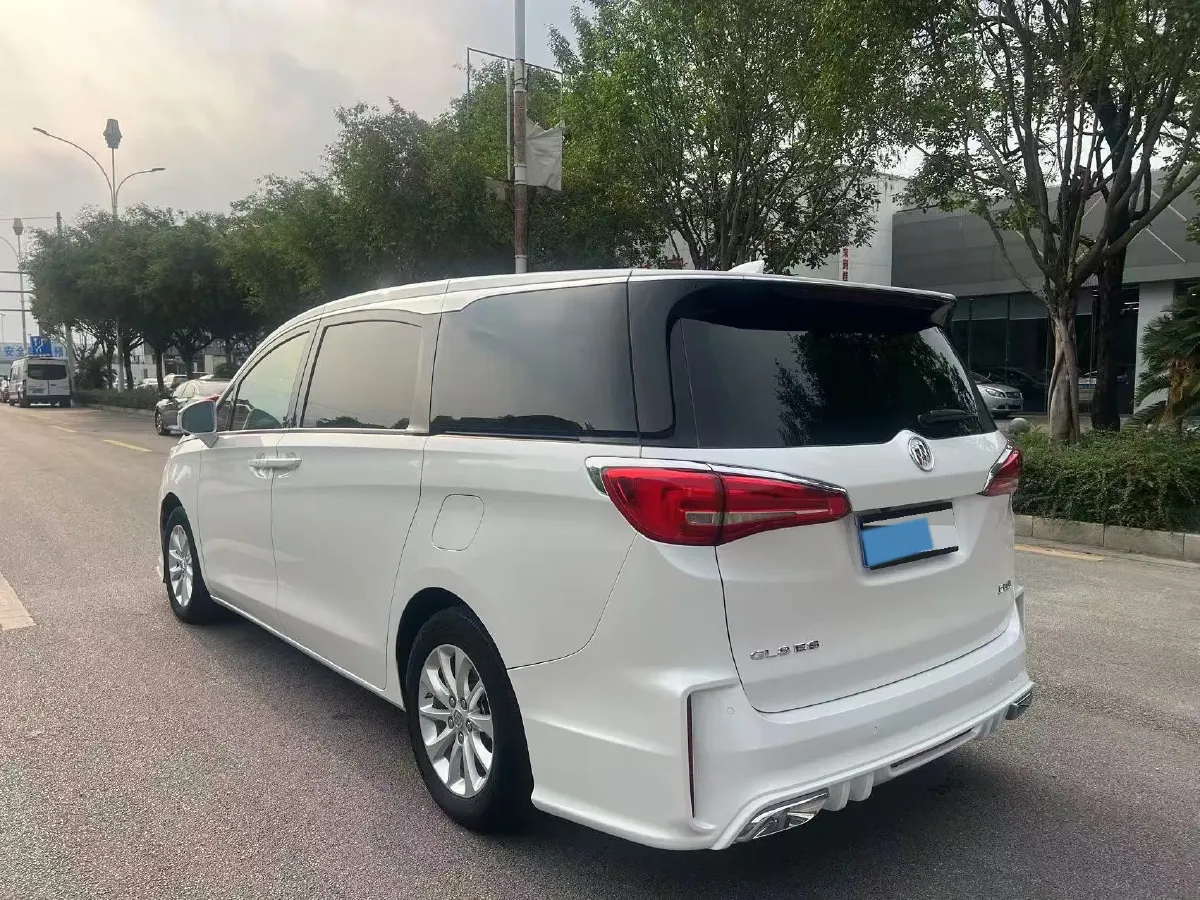 2018 Buick GL8 2.0T 260HP L4 6AT,autocango,china used car exporter,china ev exporter,chinese used car exporter,chinese used ev exporter
