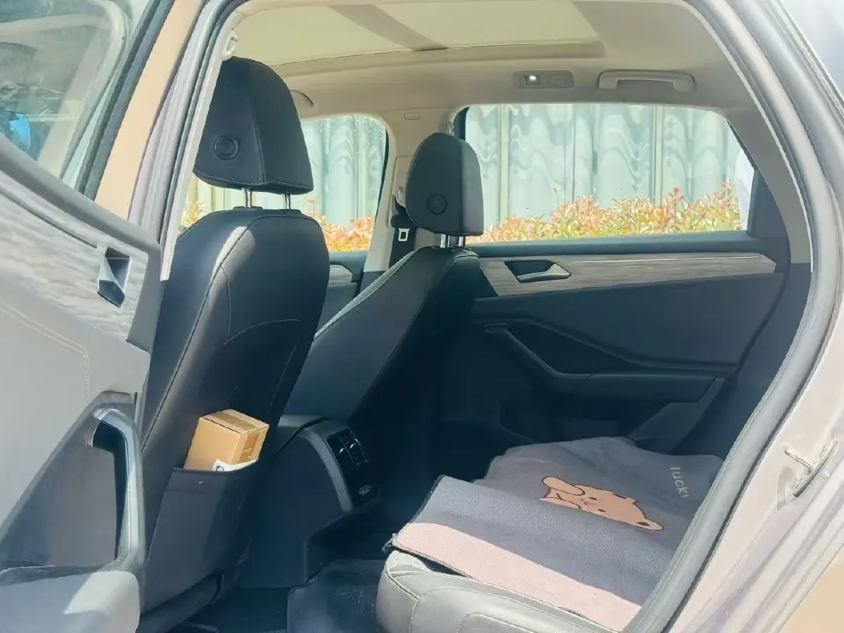 2023 Volkswagen Sagitar 1.5T 160HP L4 7DCT,autocango,china used car exporter,china ev exporter,chinese used car exporter,chinese used ev exporter