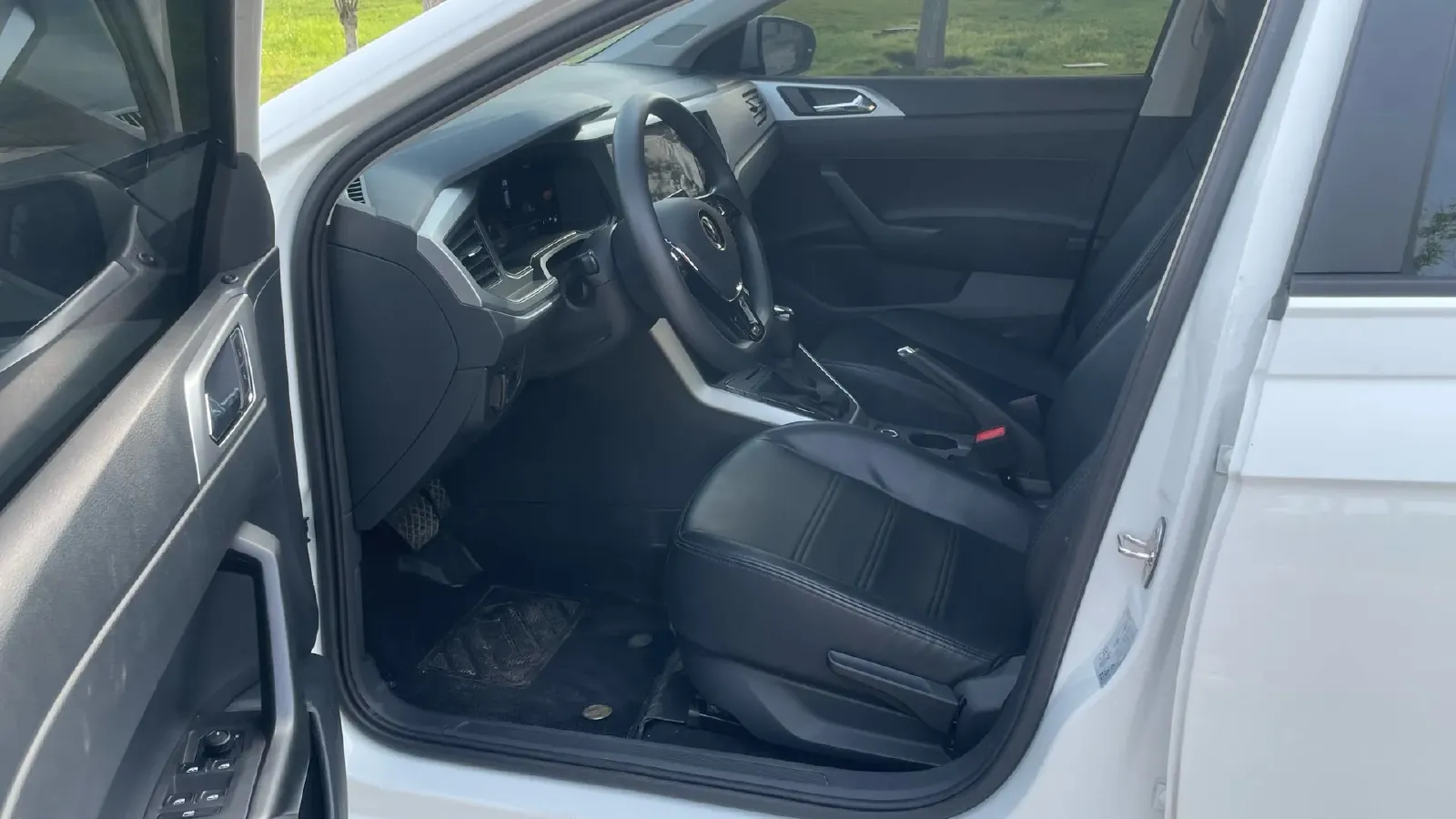 2023 Volkswagen Polo 1.5L 110HP L4 6AT,autocango,china used car exporter,china ev exporter,chinese used car exporter,chinese used ev exporter