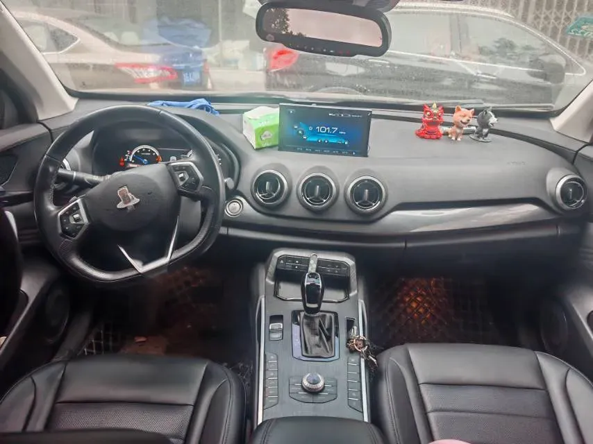 2017 WEY VV7 2.0T 234HP L4 7DCT,autocango,china used car exporter,china ev exporter,chinese used car exporter,chinese used ev exporter