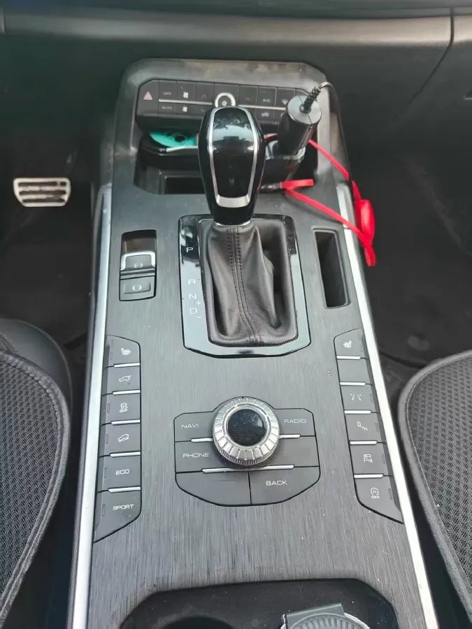 2017 WEY VV7 2.0T 234HP L4 7DCT,autocango,china used car exporter,china ev exporter,chinese used car exporter,chinese used ev exporter