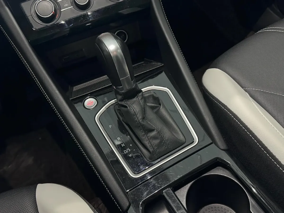 2024 Jetta VS7 1.4T 150HP L4 6AT,autocango,china used car exporter,china ev exporter,chinese used car exporter,chinese used ev exporter