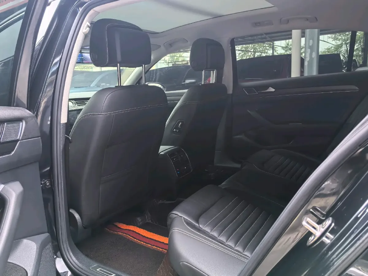 2019 Chevrolet Malibu XL 2.0T 241HP L4 9AT,autocango,china used car exporter,china ev exporter,chinese used car exporter,chinese used ev exporter