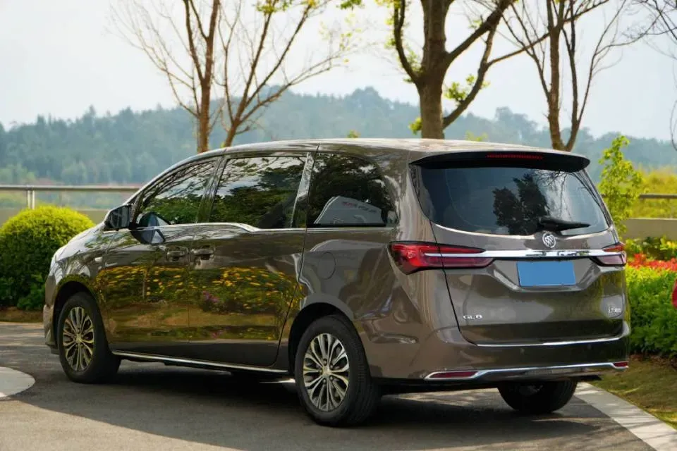 2023 Buick GL8 2.0T 237HP L4 9AT,autocango,china used car exporter,china ev exporter,chinese used car exporter,chinese used ev exporter