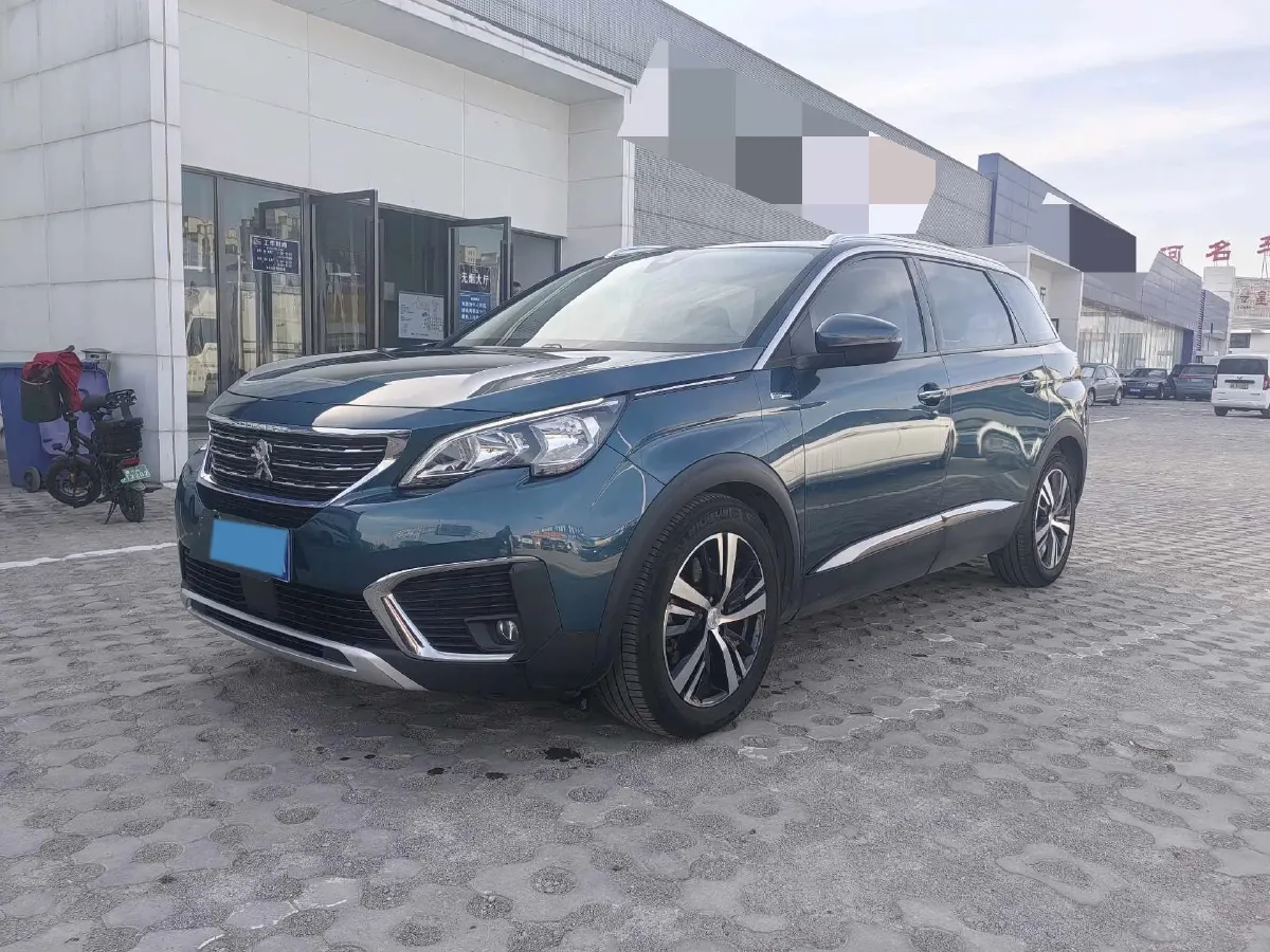 2017 Peugeot 5008 1.8T 204HP L4 6AT,autocango,china used car exporter,china ev exporter,chinese used car exporter,chinese used ev exporter