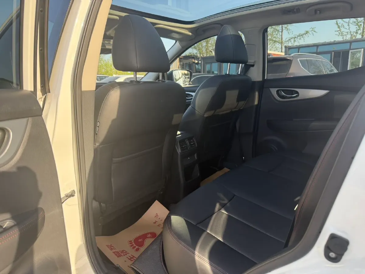 2022 Nissan Qashqai 2.0L 151HP L4 CVT,autocango,china used car exporter,china ev exporter,chinese used car exporter,chinese used ev exporter