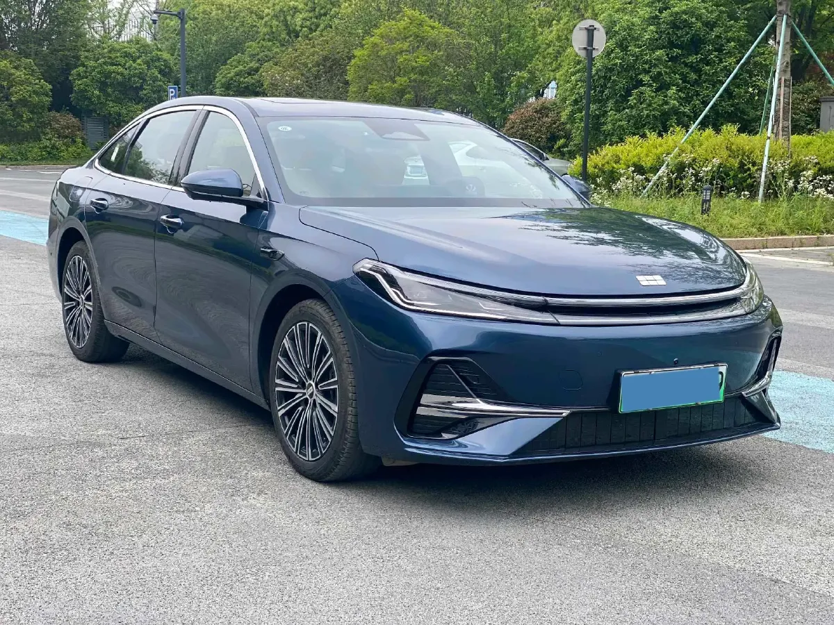 2025 Geely Galaxy A7 1.5L 112HP L4 1DHT PHEV,autocango,china used car exporter,china ev exporter,chinese used car exporter,chinese used ev exporter