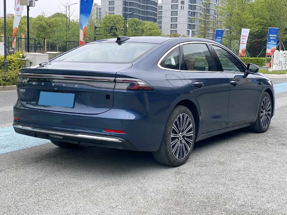 2025 Geely Galaxy A7 1.5L 112HP L4 1DHT PHEV,autocango,china used car exporter,china ev exporter,chinese used car exporter,chinese used ev exporter