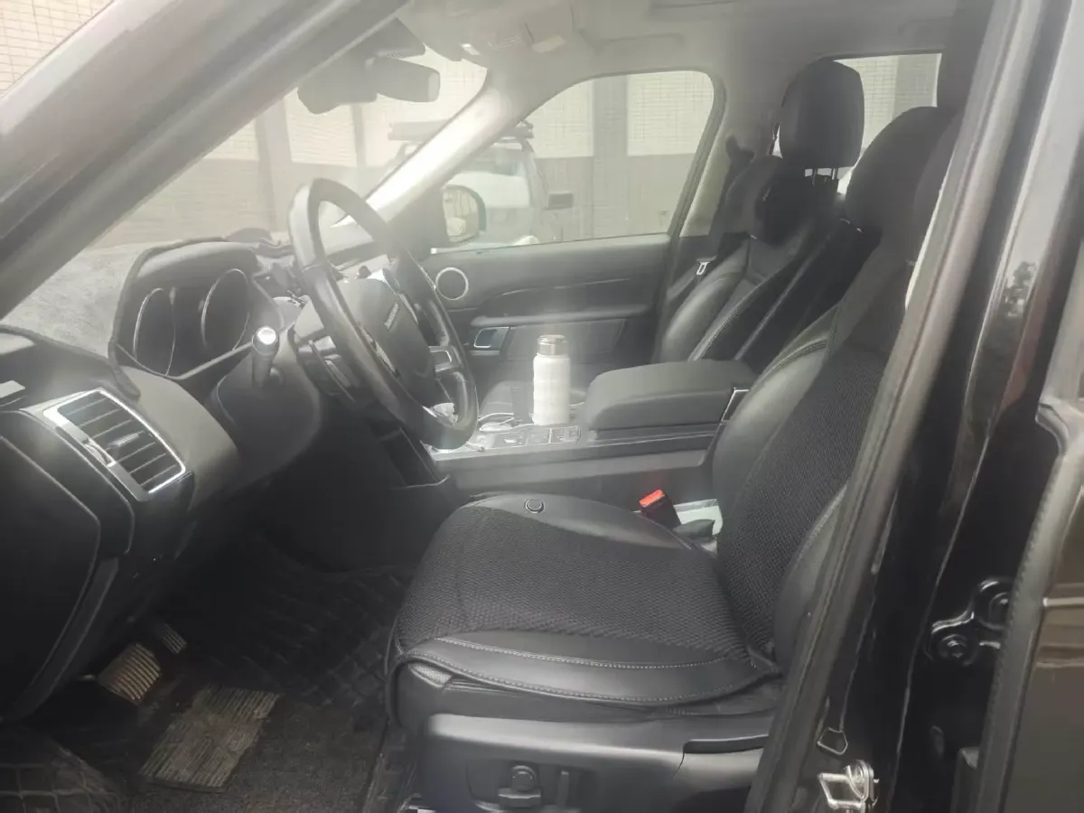 2018 Land Rover Discovery 3.0T 340HP V6 8AT,autocango,china used car exporter,china ev exporter,chinese used car exporter,chinese used ev exporter