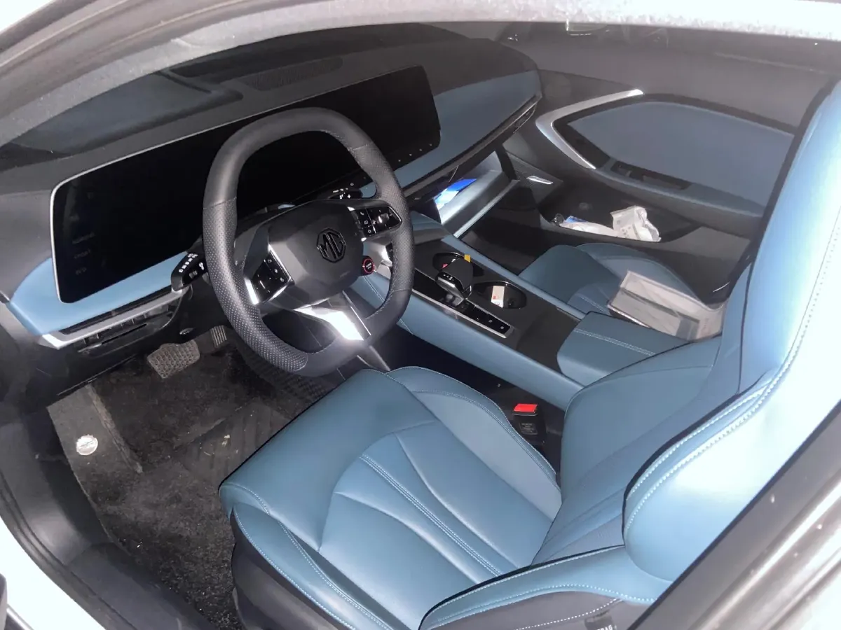 2025 MG 7 2.0T 261HP L4 9AT,autocango,china used car exporter,china ev exporter,chinese used car exporter,chinese used ev exporter