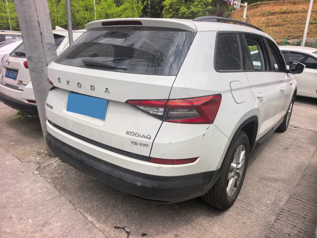 2019 Buick EnvisionPlus 1.5T 169HP L4 7DCT,autocango,china used car exporter,china ev exporter,chinese used car exporter,chinese used ev exporter