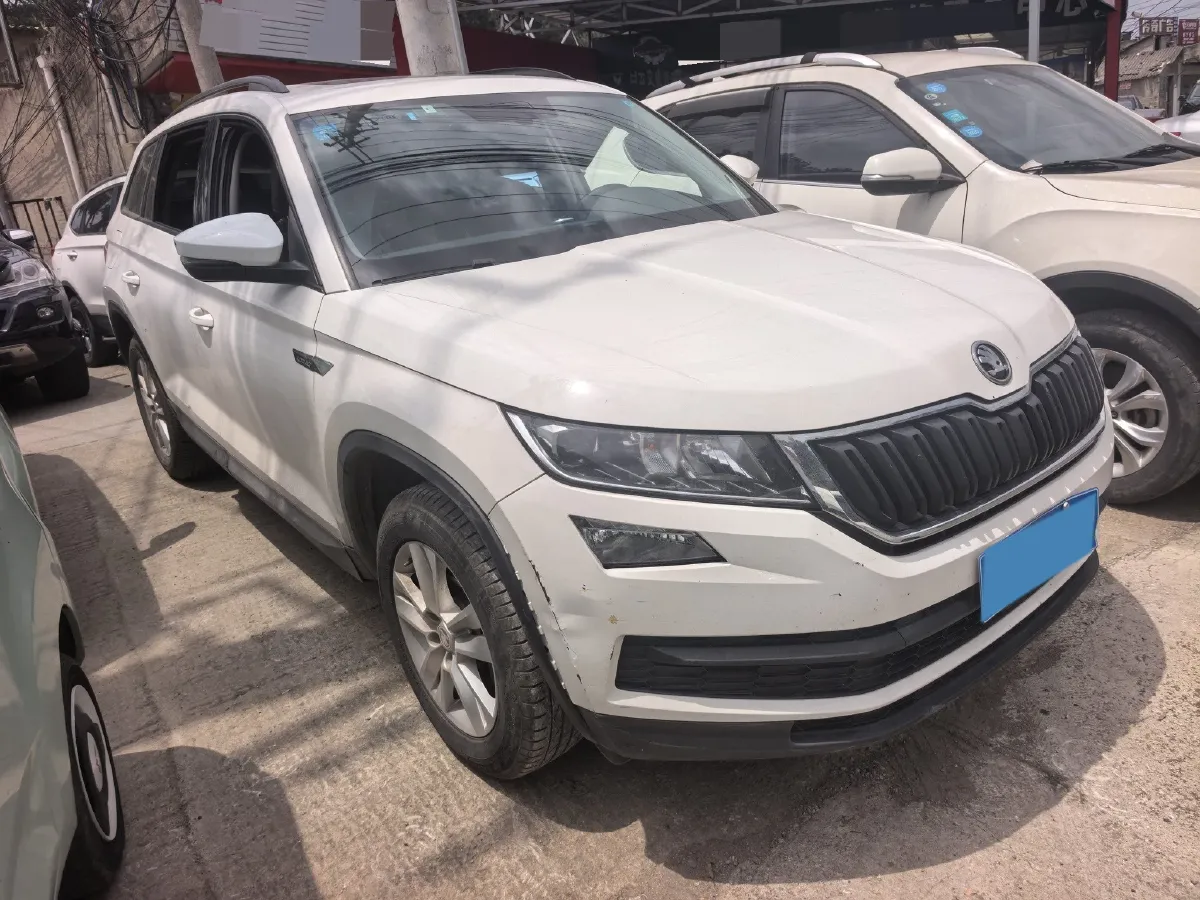 2019 Buick EnvisionPlus 1.5T 169HP L4 7DCT,autocango,china used car exporter,china ev exporter,chinese used car exporter,chinese used ev exporter