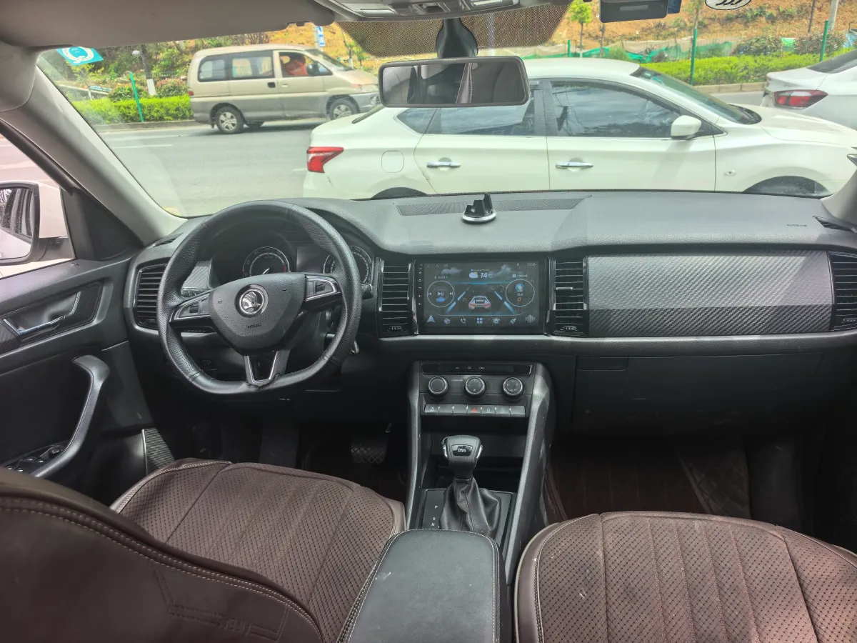 2019 Buick EnvisionPlus 1.5T 169HP L4 7DCT,autocango,china used car exporter,china ev exporter,chinese used car exporter,chinese used ev exporter