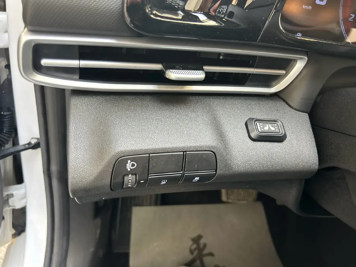 2022 Hyundai Elantra 1.5L 115HP L4 CVT,autocango,china used car exporter,china ev exporter,chinese used car exporter,chinese used ev exporter