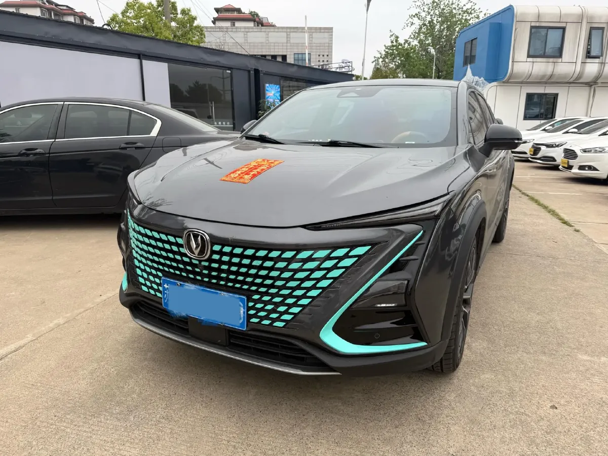 2022 ChangAn UNI-T 1.5T 188HP L4 7DCT,autocango,china used car exporter,china ev exporter,chinese used car exporter,chinese used ev exporter