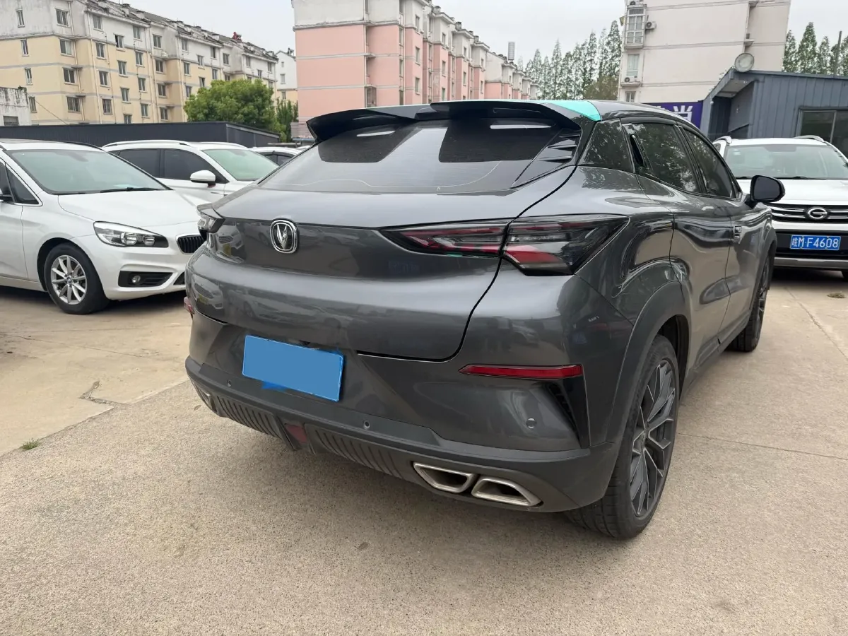 2022 ChangAn UNI-T 1.5T 188HP L4 7DCT,autocango,china used car exporter,china ev exporter,chinese used car exporter,chinese used ev exporter