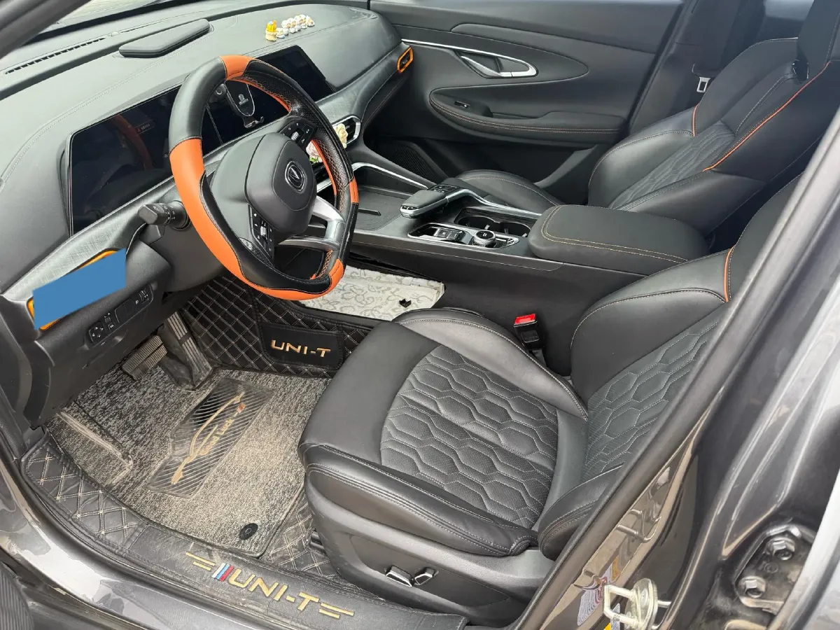 2022 ChangAn UNI-T 1.5T 188HP L4 7DCT,autocango,china used car exporter,china ev exporter,chinese used car exporter,chinese used ev exporter