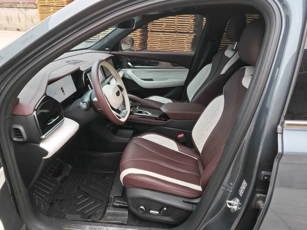 2021 Geely Monjaro 2.0T 218HP L4 7DCT,autocango,china used car exporter,china ev exporter,chinese used car exporter,chinese used ev exporter