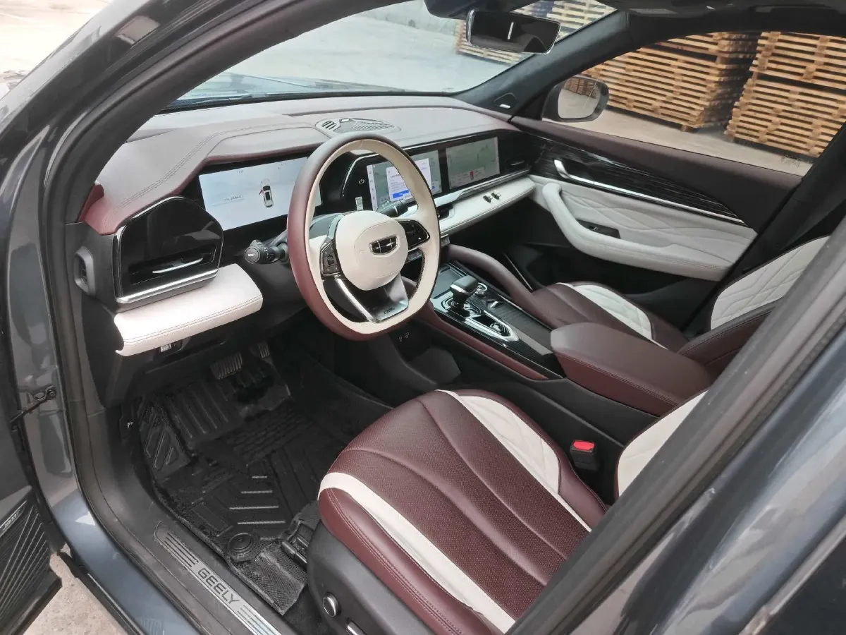 2021 Geely Monjaro 2.0T 218HP L4 7DCT,autocango,china used car exporter,china ev exporter,chinese used car exporter,chinese used ev exporter