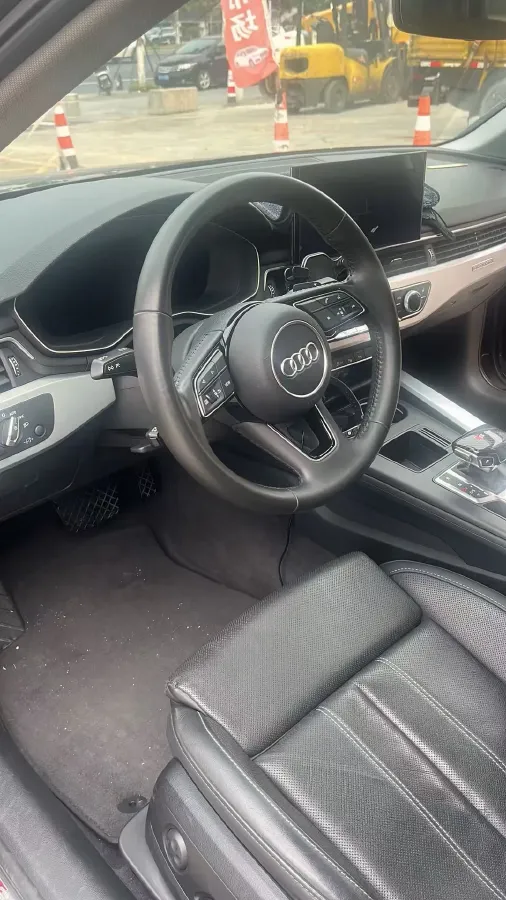 2020 Audi A4L 2.0T 190HP L4 7DCT,autocango,china used car exporter,china ev exporter,chinese used car exporter,chinese used ev exporter