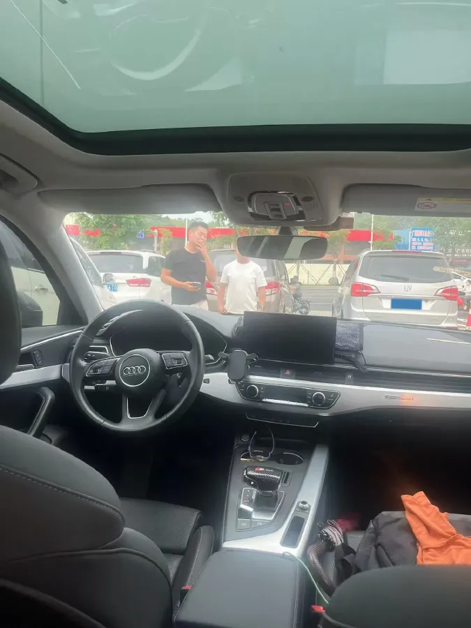 2020 Audi A4L 2.0T 190HP L4 7DCT,autocango,china used car exporter,china ev exporter,chinese used car exporter,chinese used ev exporter