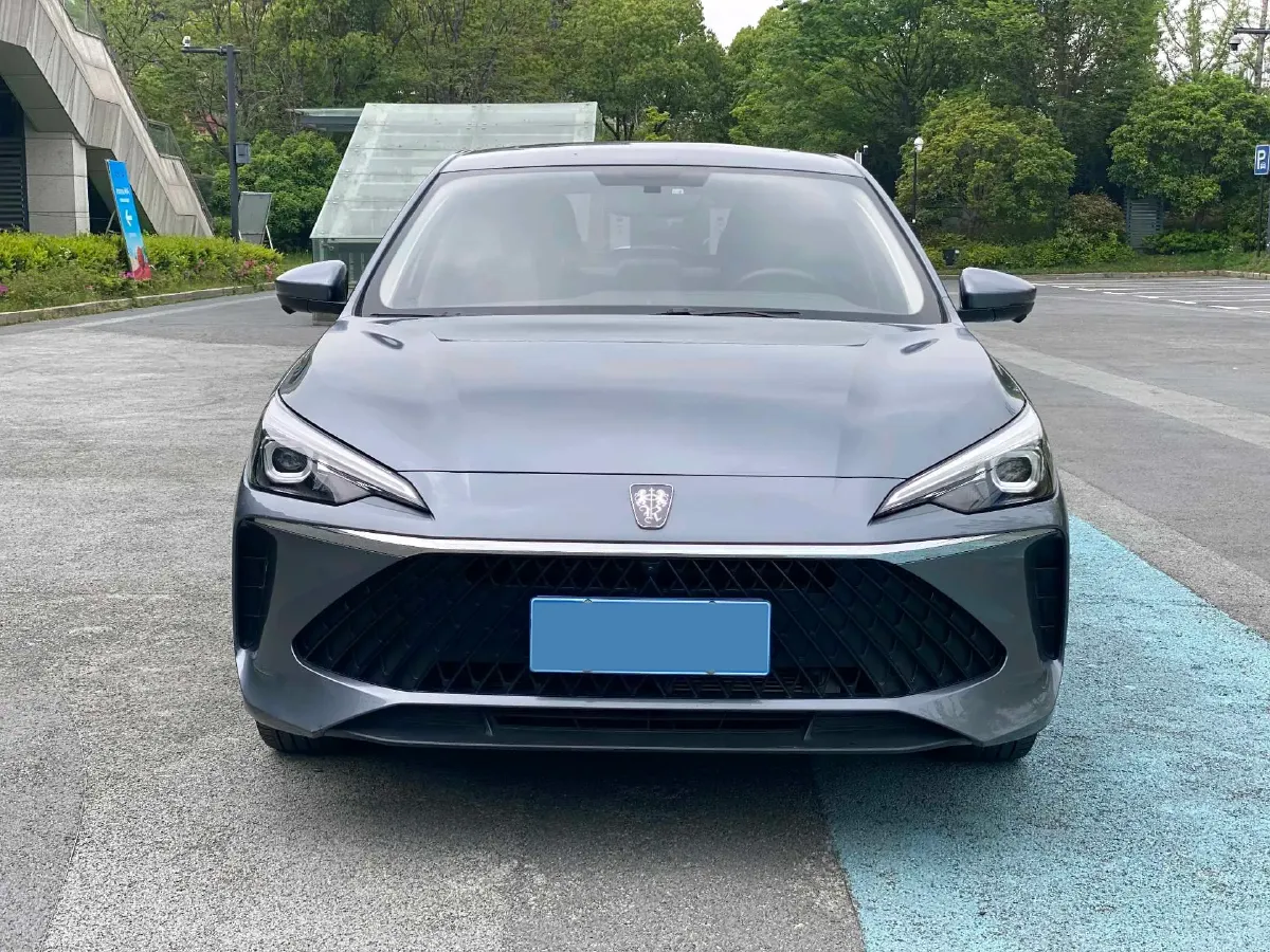 2023 Roewe i5 1.5L 129HP L4 CVT,autocango,china used car exporter,china ev exporter,chinese used car exporter,chinese used ev exporter