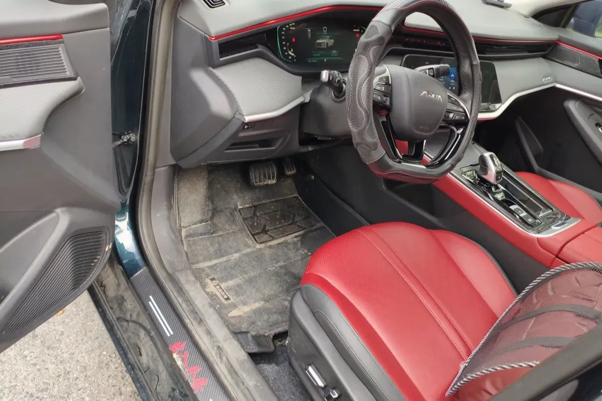 2021 DongFeng Aeolus YiXuan MAX 1.5T 190HP L4 7DCT,autocango,china used car exporter,china ev exporter,chinese used car exporter,chinese used ev exporter