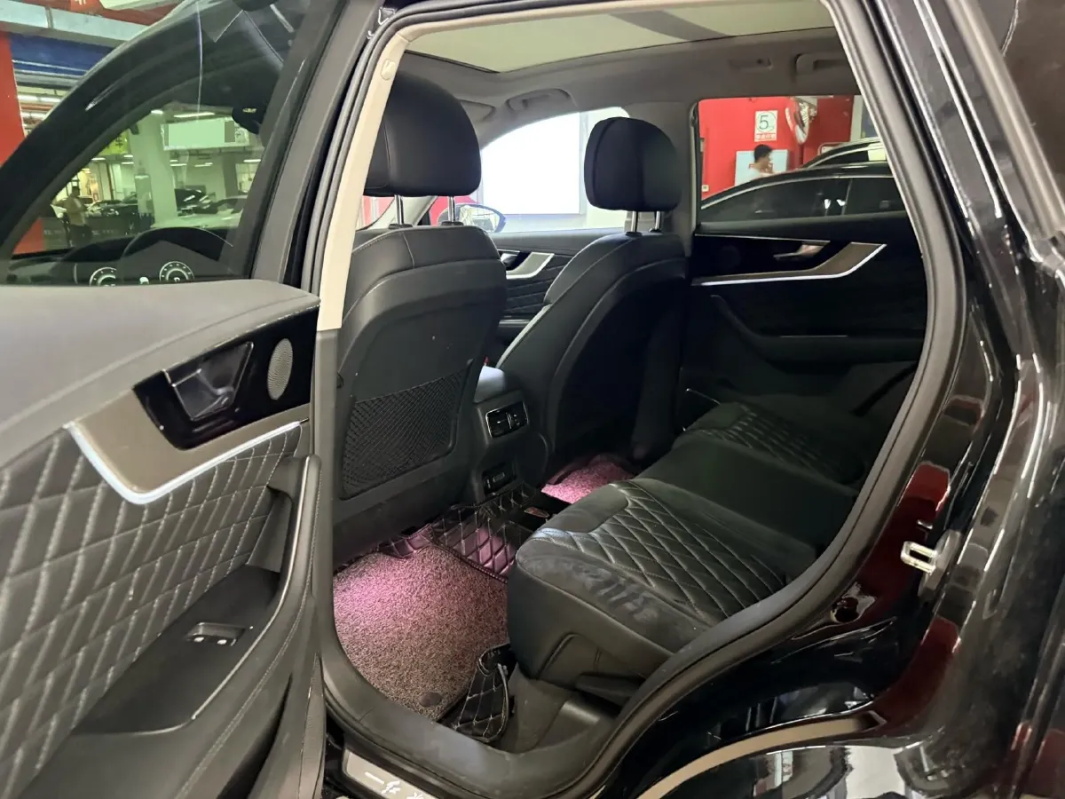 2019 HongQi HS5 2.0T 224HP L4 6AT,autocango,china used car exporter,china ev exporter,chinese used car exporter,chinese used ev exporter