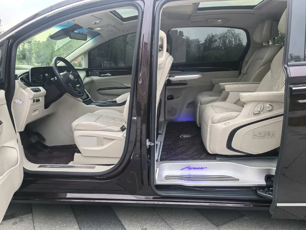 2021 Buick GL8 2.0T 237HP L4 9AT,autocango,china used car exporter,china ev exporter,chinese used car exporter,chinese used ev exporter