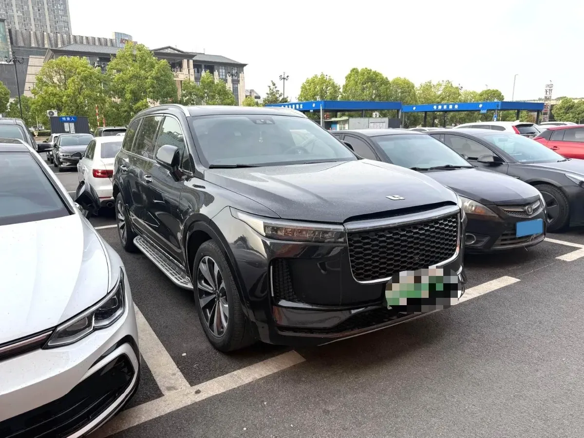 2020 Li ONE Range Extended 131HP REEV 40.5KWH,autocango,china used car exporter,china ev exporter,chinese used car exporter,chinese used ev exporter