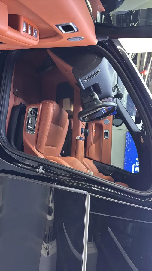 2025 Li L8 Range Extended 154HP REEV,autocango,china used car exporter,china ev exporter,chinese used car exporter,chinese used ev exporter