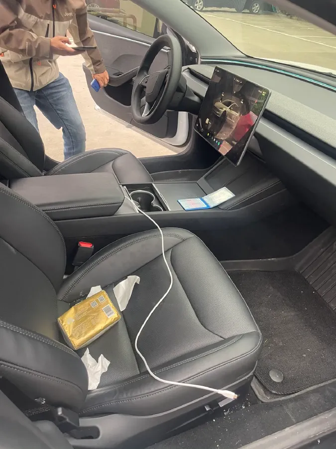 2025 Tesla Model 3 BEV 62.5KWH,autocango,china used car exporter,china ev exporter,chinese used car exporter,chinese used ev exporter