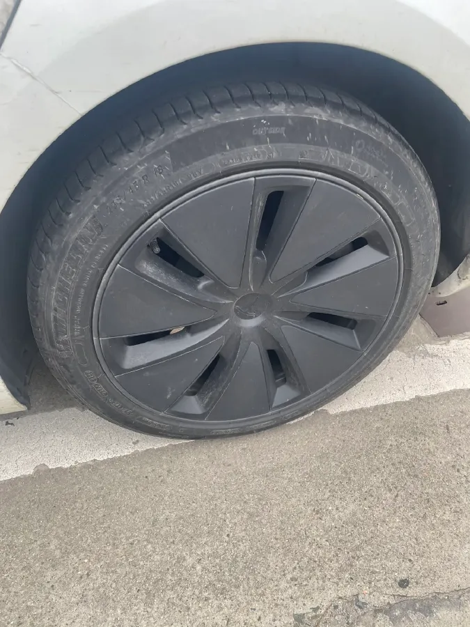 2025 Tesla Model 3 BEV 62.5KWH,autocango,china used car exporter,china ev exporter,chinese used car exporter,chinese used ev exporter