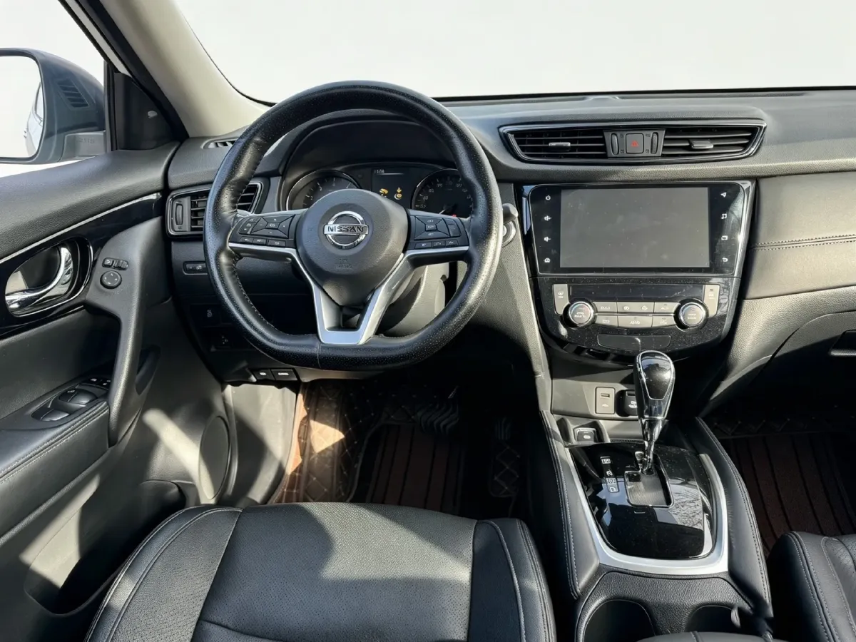 2023 Nissan X-Trail 2.0L 151HP L4 CVT,autocango,china used car exporter,china ev exporter,chinese used car exporter,chinese used ev exporter