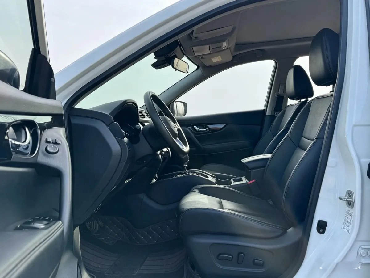 2023 Nissan X-Trail 2.0L 151HP L4 CVT,autocango,china used car exporter,china ev exporter,chinese used car exporter,chinese used ev exporter