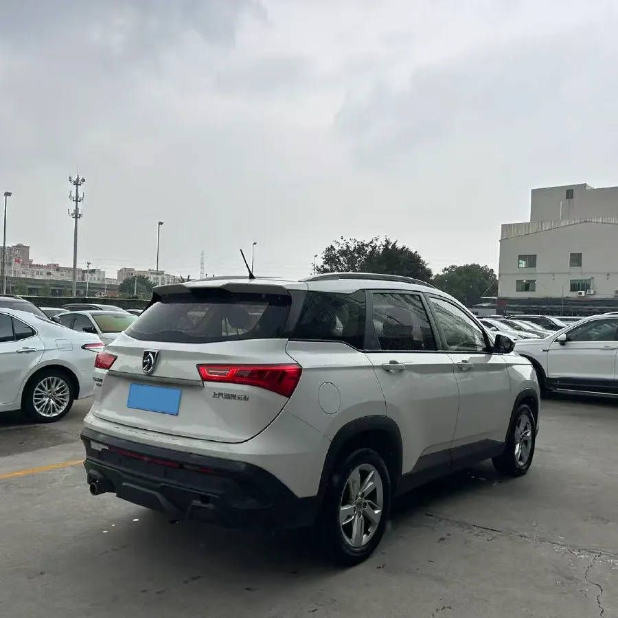 2019 BaoJun 530 1.5T 151HP L4 CVT,autocango,china used car exporter,china ev exporter,chinese used car exporter,chinese used ev exporter