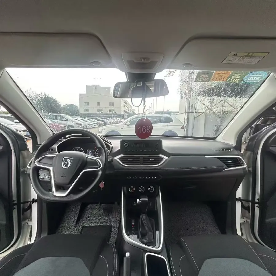 2019 BaoJun 530 1.5T 151HP L4 CVT,autocango,china used car exporter,china ev exporter,chinese used car exporter,chinese used ev exporter