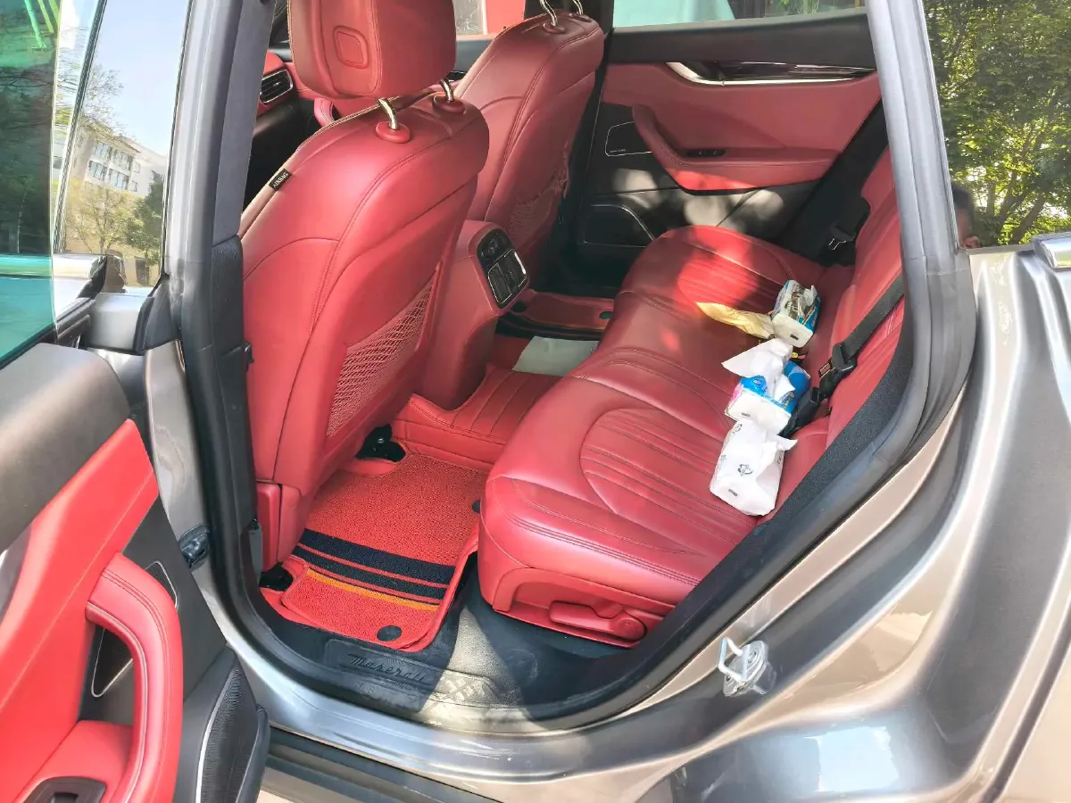 2018 Maserati Levante 3.0T 350HP V6 8AT,autocango,china used car exporter,china ev exporter,chinese used car exporter,chinese used ev exporter