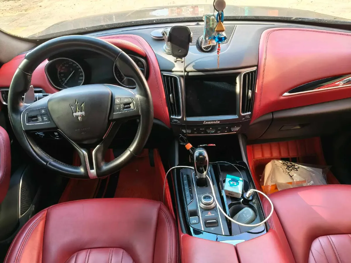 2018 Maserati Levante 3.0T 350HP V6 8AT,autocango,china used car exporter,china ev exporter,chinese used car exporter,chinese used ev exporter