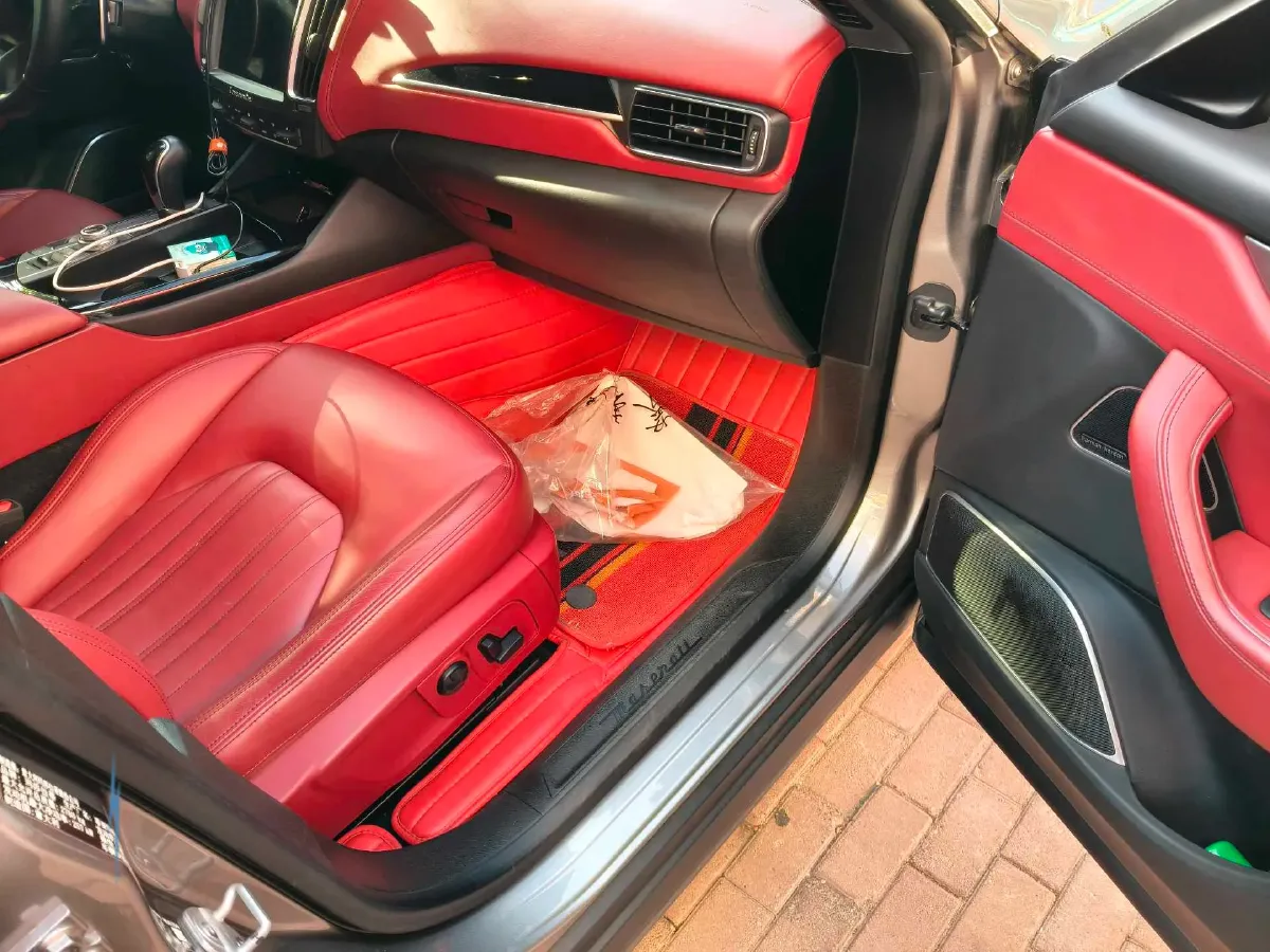 2018 Maserati Levante 3.0T 350HP V6 8AT,autocango,china used car exporter,china ev exporter,chinese used car exporter,chinese used ev exporter