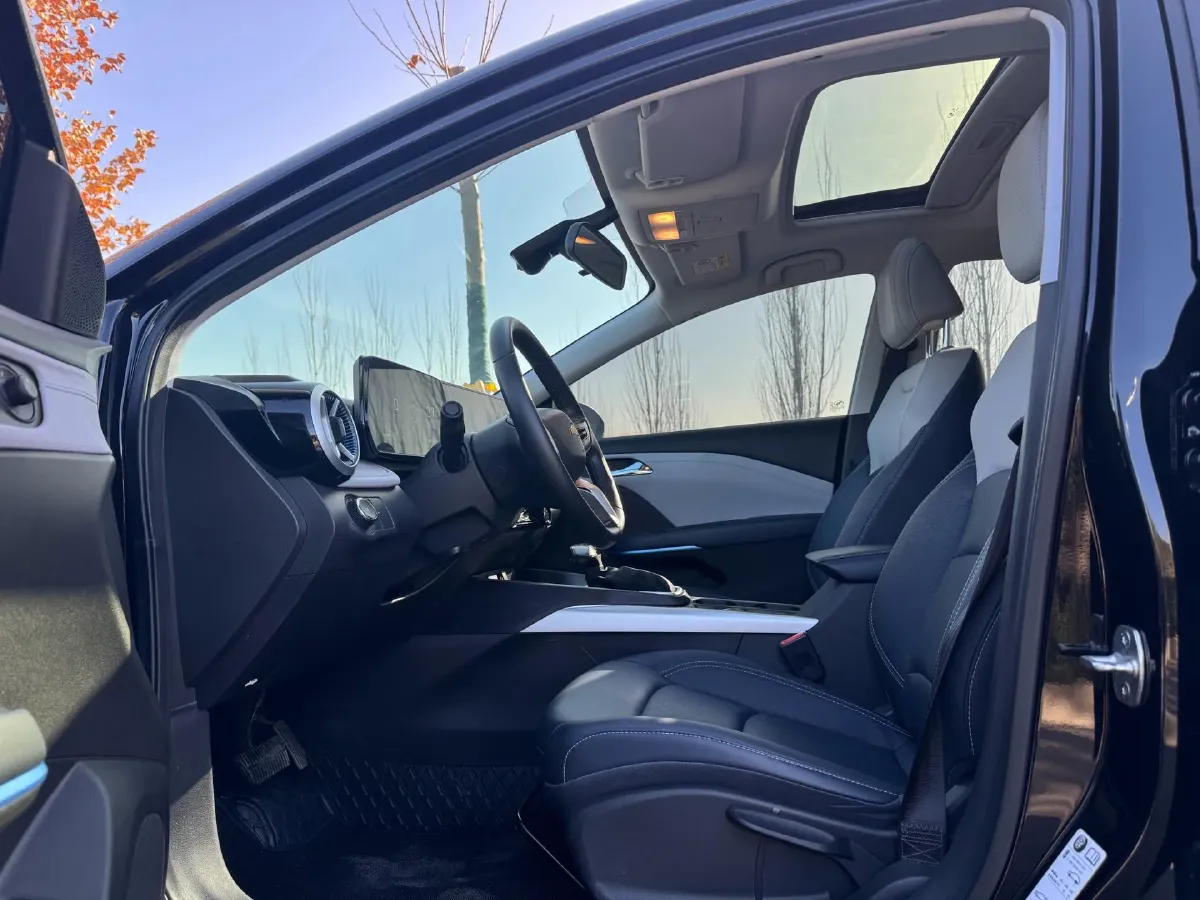 2024 Chevrolet Monza 1.5L 113HP L4 6DCT,autocango,china used car exporter,china ev exporter,chinese used car exporter,chinese used ev exporter