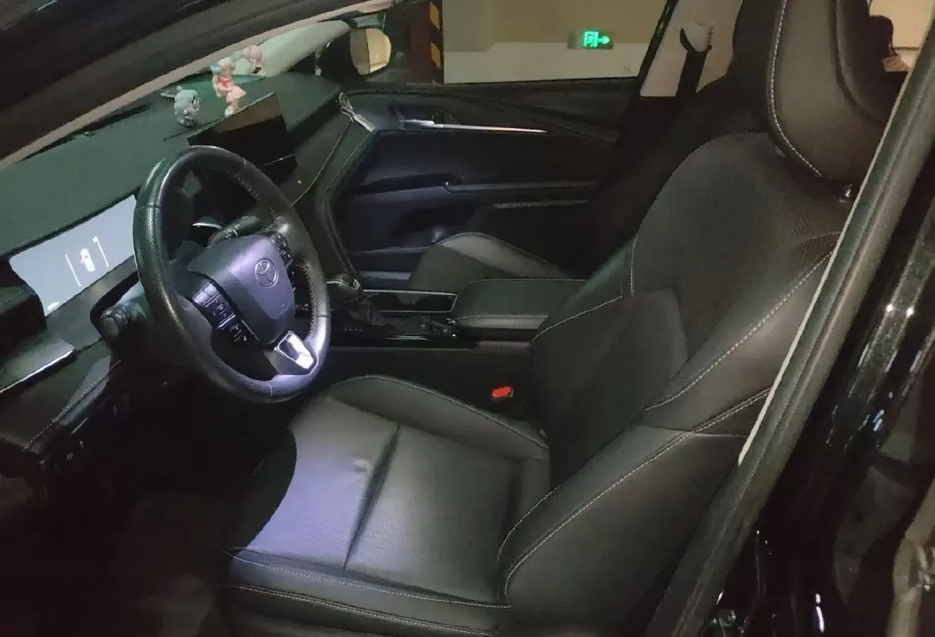 2024 Toyota Camry 2.0L 173HP L4 CVT,autocango,china used car exporter,china ev exporter,chinese used car exporter,chinese used ev exporter