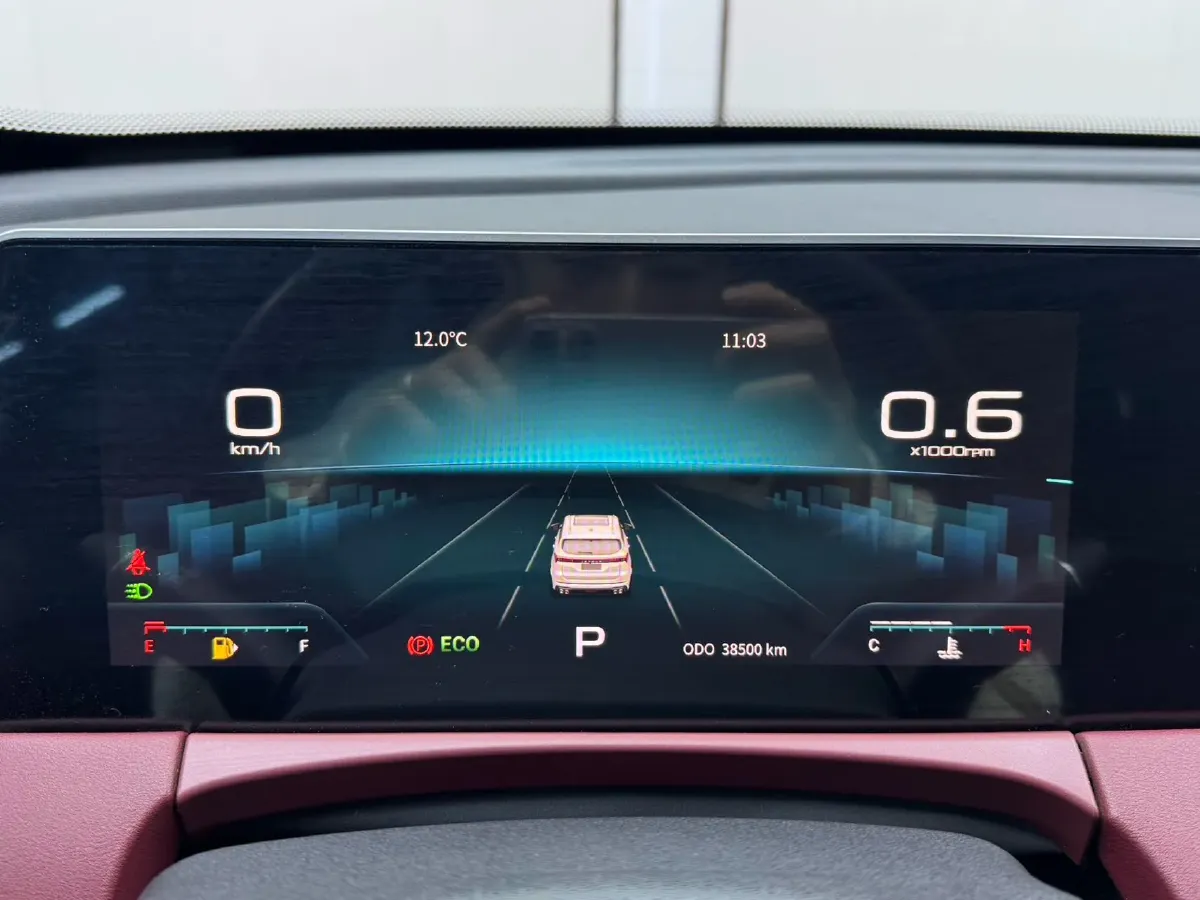 2023 ChangAn Oshan X7 Plus 1.5T 188HP L4 7DCT,autocango,china used car exporter,china ev exporter,chinese used car exporter,chinese used ev exporter