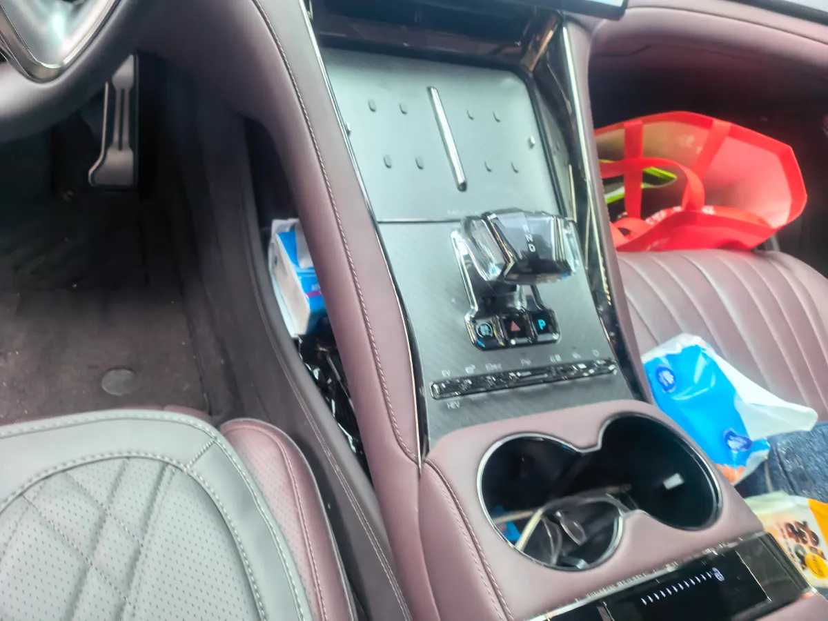 2024 Denza DenzaZ9GT 2.0T 207HP L4 E-CVT PHEV 38.5KWH,autocango,china used car exporter,china ev exporter,chinese used car exporter,chinese used ev exporter