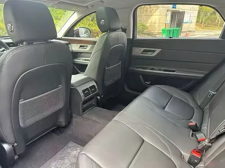 2019 HongQi HS7 3.0T 337HP V6 8AT,autocango,china used car exporter,china ev exporter,chinese used car exporter,chinese used ev exporter