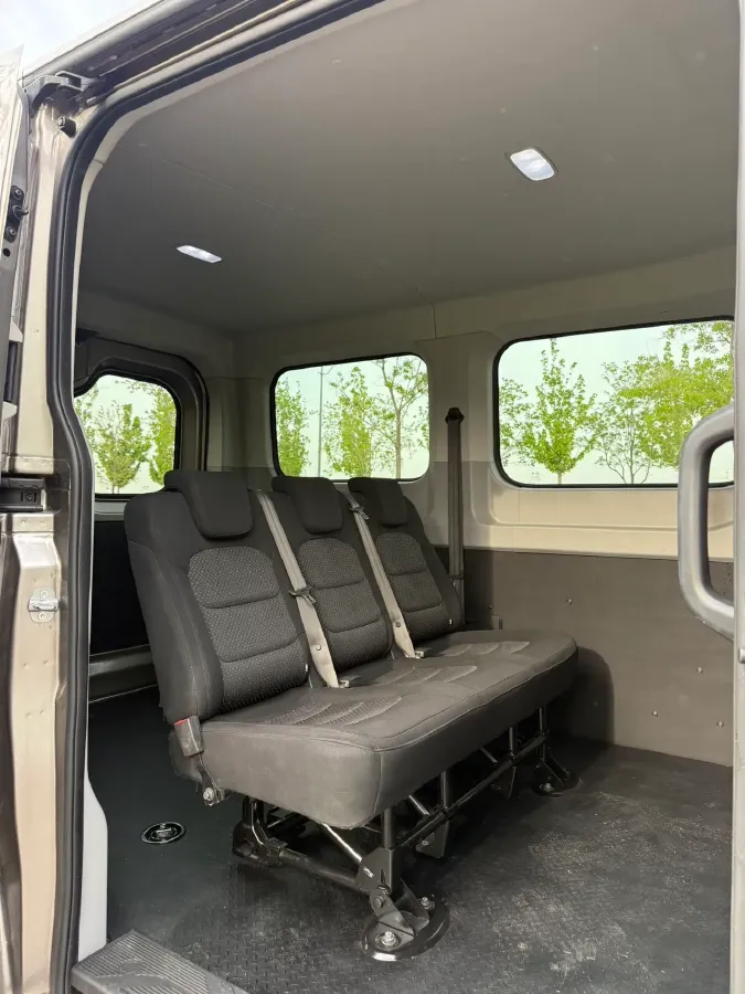 2022 JMC YuHu 9 2.0T 220HP L4 6MT,autocango,china used car exporter,china ev exporter,chinese used car exporter,chinese used ev exporter